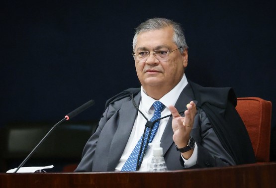 Flávio Dino marca dois anos no STF e afirma que não pode responder a “mentiras” no debate público