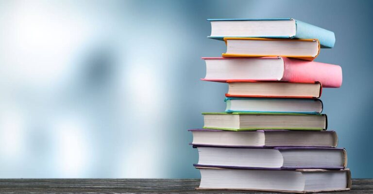 Livros jogados no lixo em São Paulo (II)